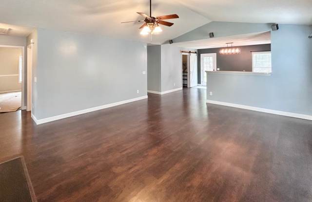 245 Cardinal Pines Ln