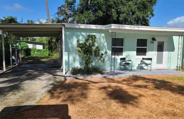 Photo of 240 S CYPRESS WAY