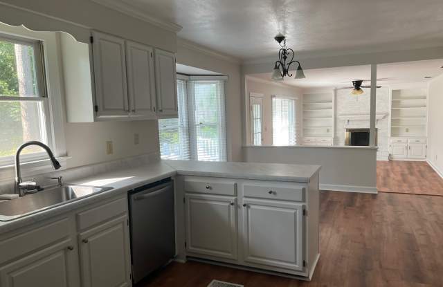 117 Iverleigh Lane