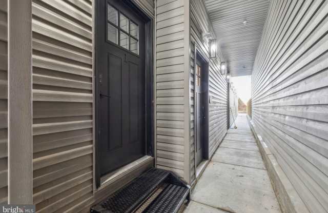 1214 E SUSQUEHANNA AVENUE