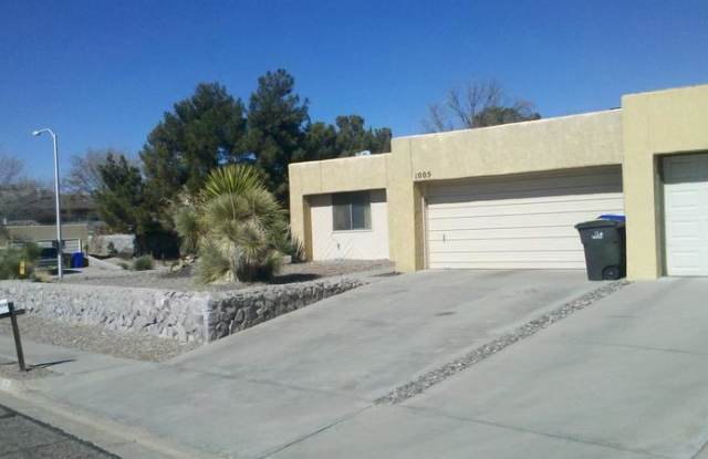 **Coming Soon** Great Townhouse on Hillrise  Roadrunner Ct! - 1005 Roadrunner Court, Las Cruces, NM 88011