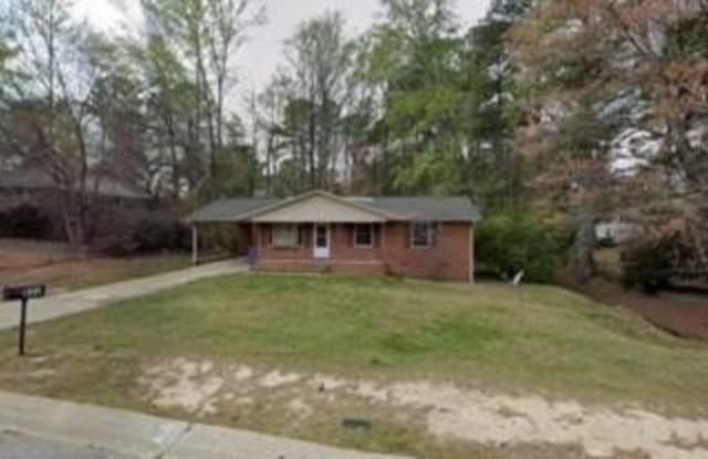 622 McLamb Drive - 622 Mc Lamb Drive, Fayetteville, NC 28301