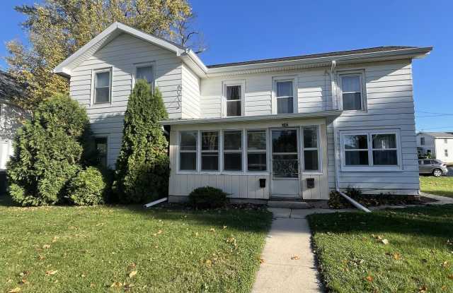 Photo of 340 East Fond Du Lac Street - 1