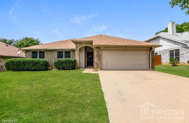 7015 Escondido Drive - 7015 Escondido Drive, Arlington, TX 76016