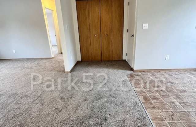 2 Bed 2 Bath Upper Level Condo