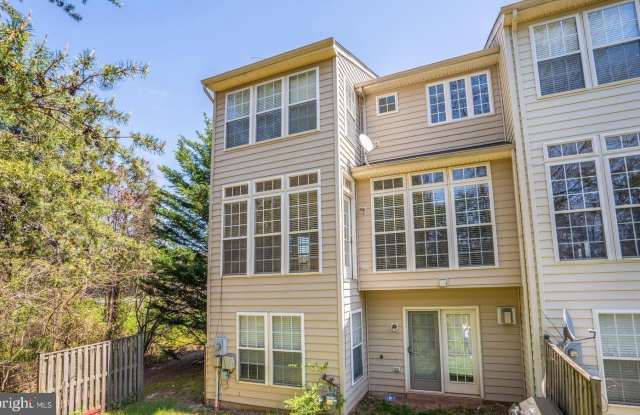 22083 CHELSY PAIGE SQUARE