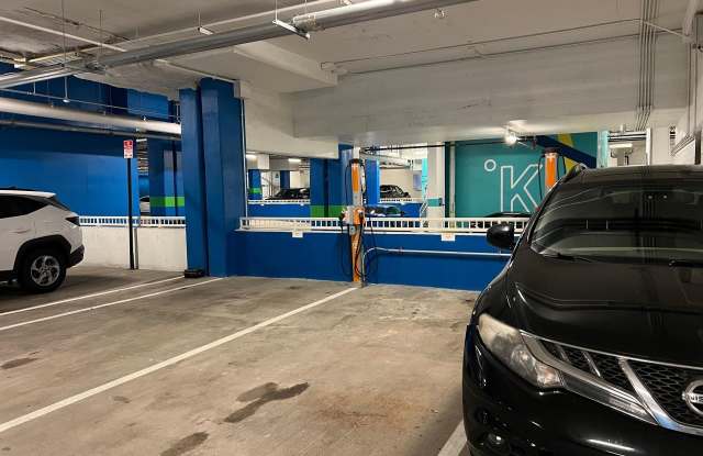 70 N Street SE unit: N811