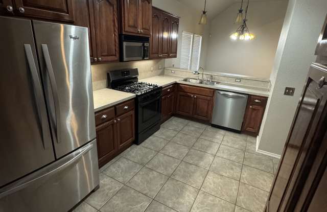 4214 South Willow Avenue