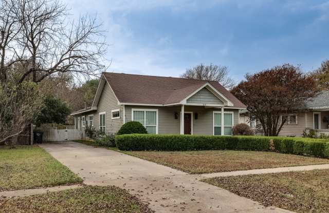 Charming 3-Bedroom Home in Cleburne
