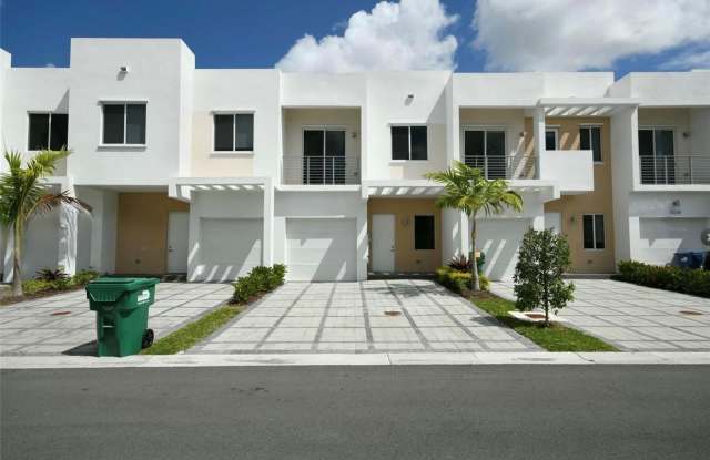 10259 Northwest 72nd Terrace