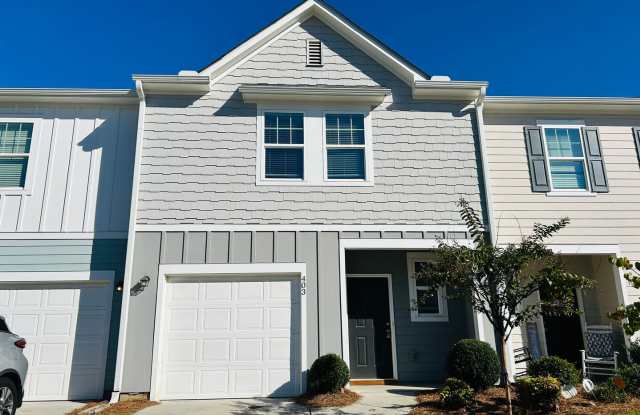 Photo of ***MOVE IN SPECIAL -$500 OF FIRST 2 MONTHS RENT WITH A JANUARY 31ST OR SOONER MOVE IN DATE*** Welcome home! Beautiful 3 bedroom, 2.5 bathroom townhome located in Cartersville! Must see!