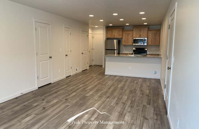 424 West Orchard Avenue - 3