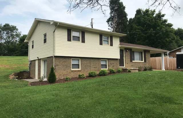 3 or 4 Bdrm/2 Bath Home ♦ Kingsport, TN photos photos