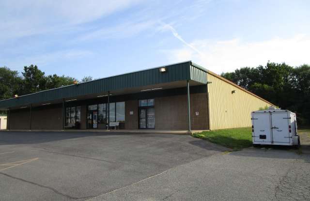 14 COMMERCIAL PLAZA