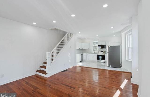 Photo of 1200 S RUBY Street