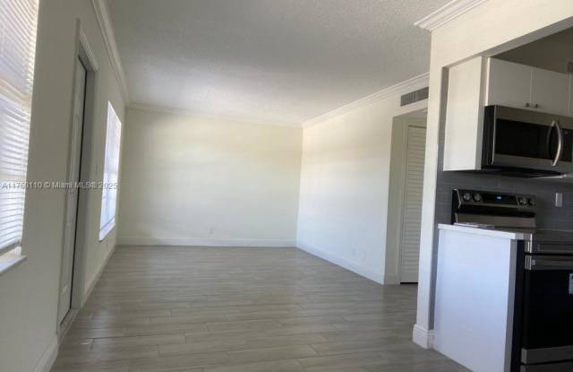 1329 South Dixie Highway