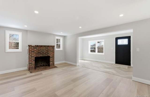 452 Montauk Highway