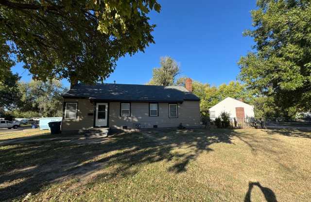 $1095 - 4 bed 2 bath - Single Family Home