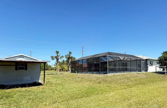 18161 Interlochen Ln