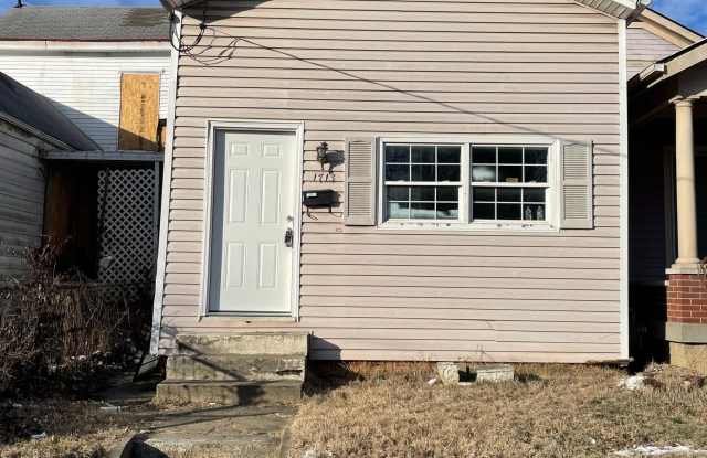 1713 West Oak Street