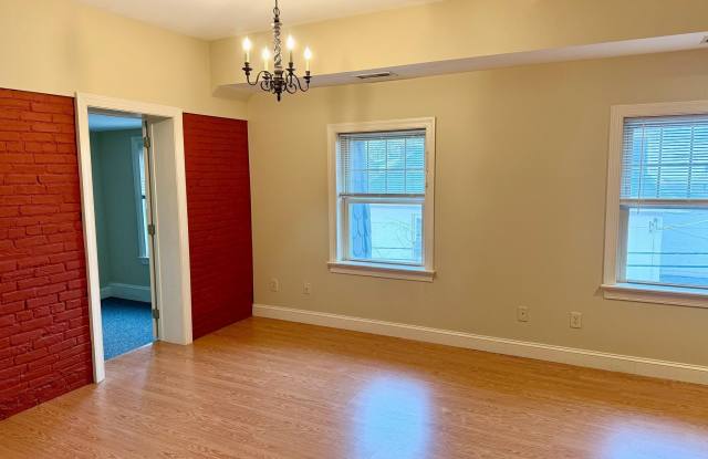 101 KING Street unit: 6