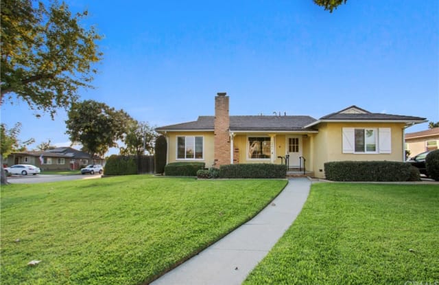 10847 Lindesmith Avenue - 10847 Lindesmith Avenue, Whittier, CA 90603