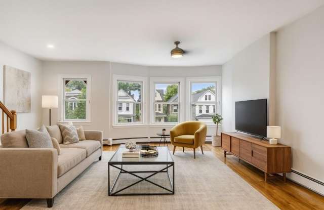 Photo of 240 HARRISON AVE