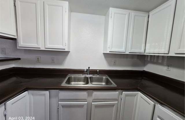 4765 Thunderbolt Avenue