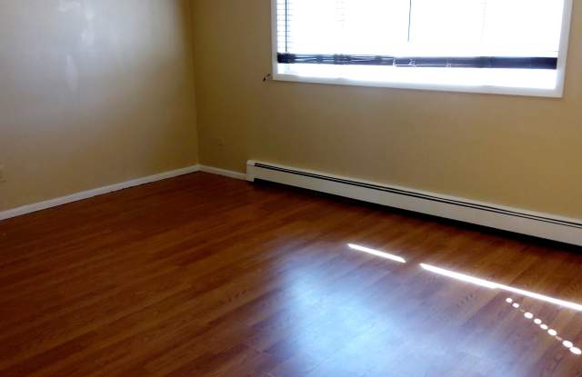 Forrest Hills Apartments