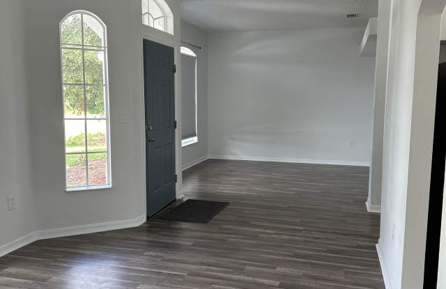 3127 Lowry Boulevard Southeast