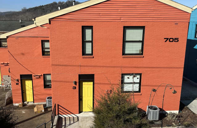 Photo of 705 Wilkinson Boulevard unit: 3