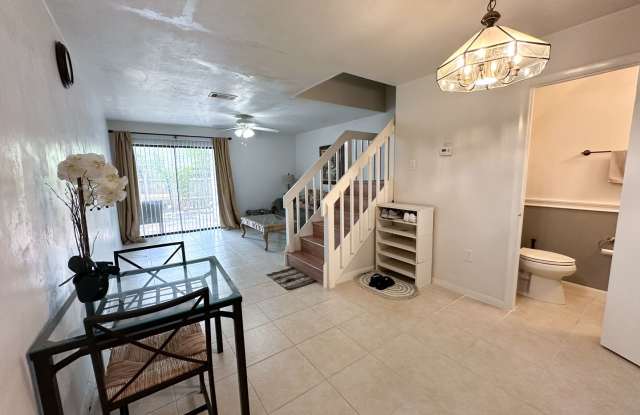 2128 SW 39th Drive at Mill Run - Pet Friendly!