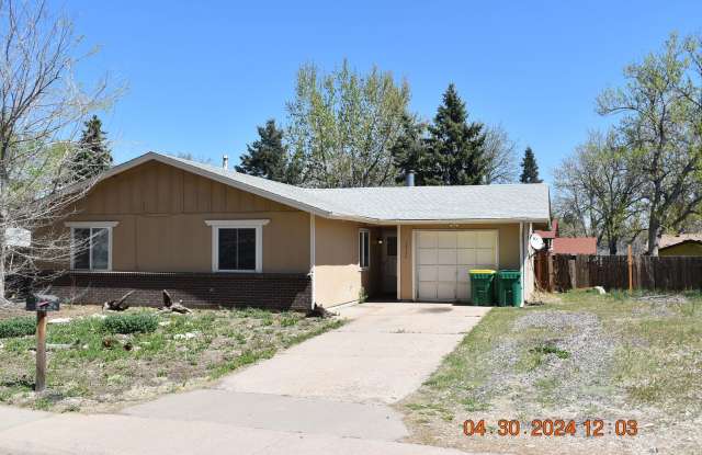 3 bed / Ranch Style - 12177 East Hawaii Drive, Aurora, CO 80012