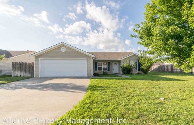 312 Brookridge Dr - 312 Brookridge Drive, Manhattan, KS 66502