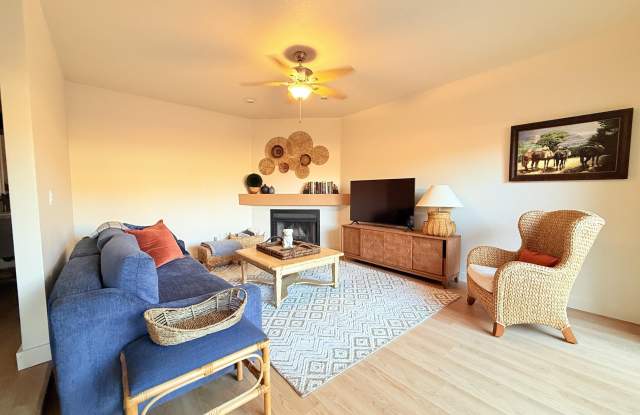 5640 E BELL Road unit: 1010