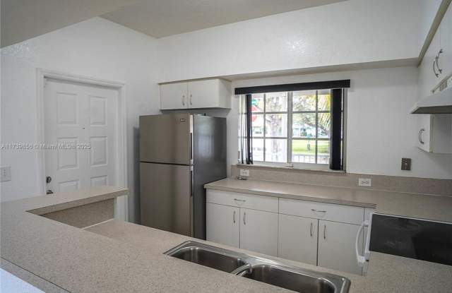 370 NW 19th Terrace 57, Miami, FL 33136