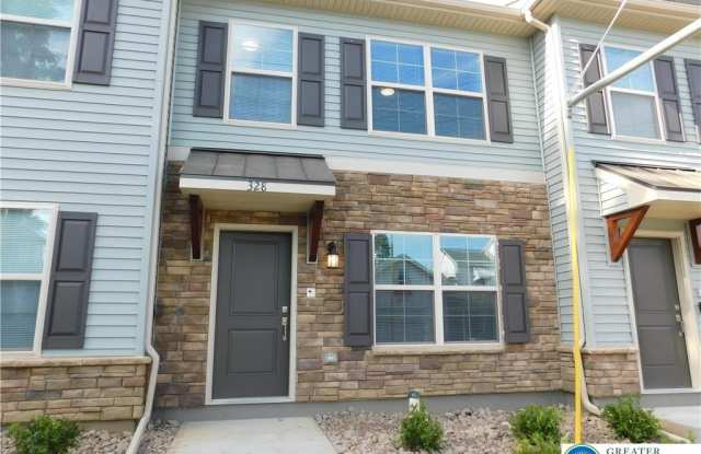 326 E Frankford Street