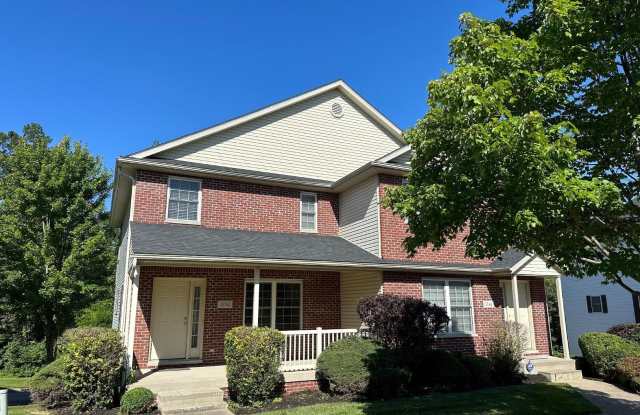 1350 S Cobble Creek Circle