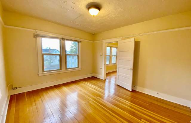 Photo of Regis Apartments