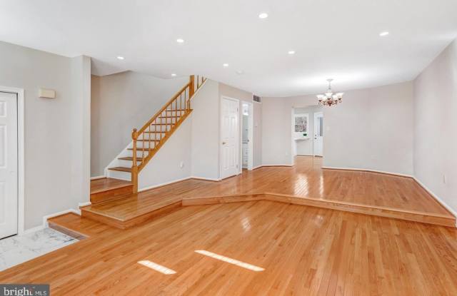 11660 MELCOMBE COURT