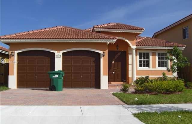 17661 SW 134th Ct - 17661 Southwest 134th Court, Richmond West, FL 33177