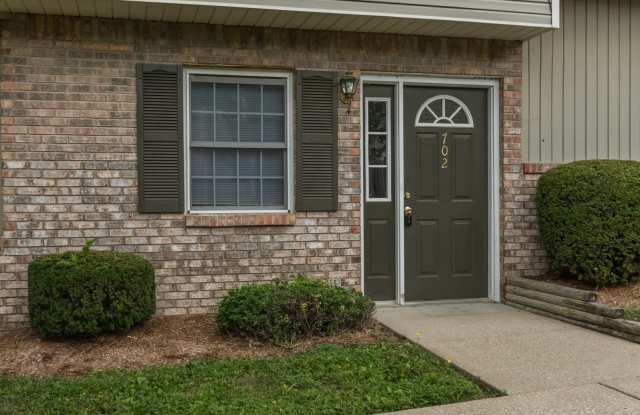 702 Sherwood Hills Dr.