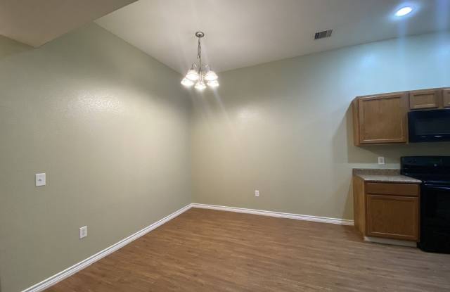 640 Pleasanton unit: A