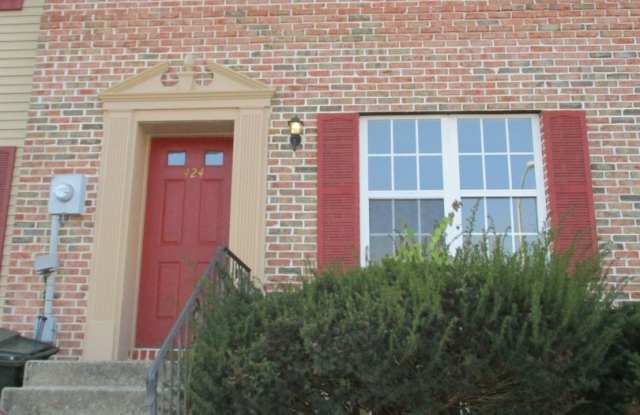 Photo of 3BR Townhome in Northampton School District