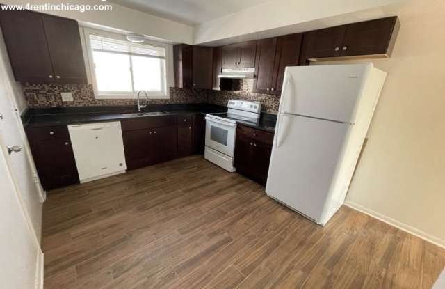 Photo of 1418 Carol St.