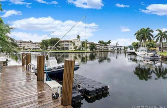 455 Golden Isles Dr photos photos