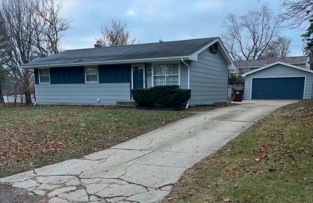 Home for rent in Rockford IL $2,395.00