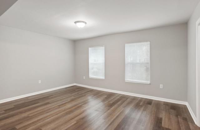 3BR/2BA Downtown House Walking Distance to Forsyth Park and Daffin Park