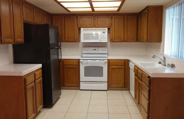 2 Story home in NE Fresno, Clovis Schools and near shopping centers.