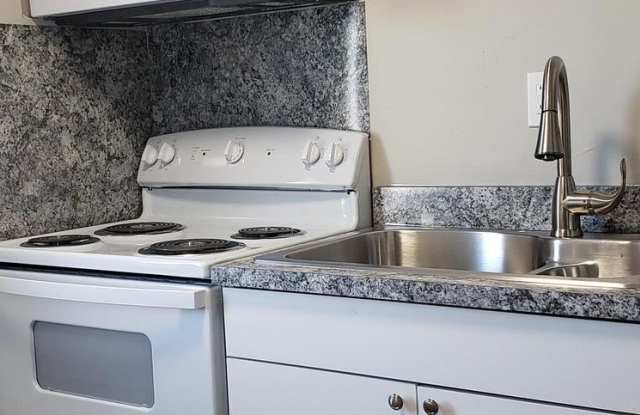 403 W 6TH Street unit: 4